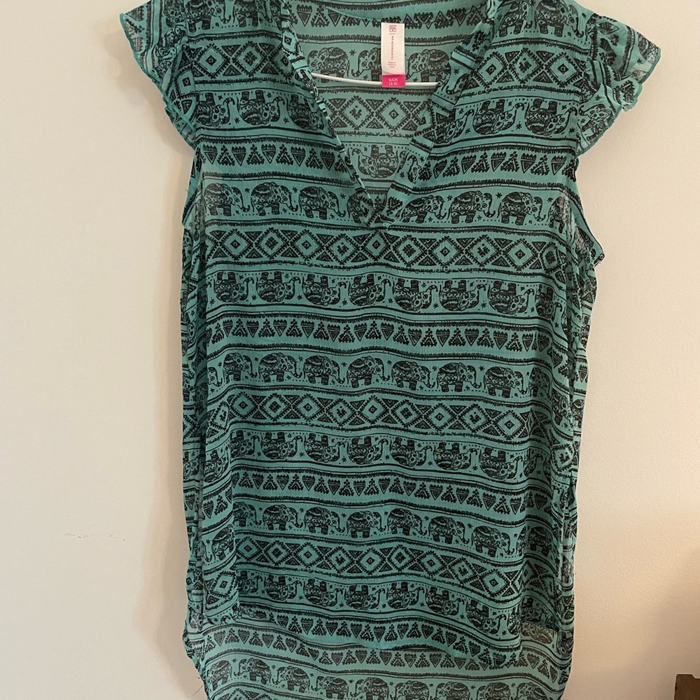 No Boundaries Green Top with Cap Sleeves and Bohemian Print